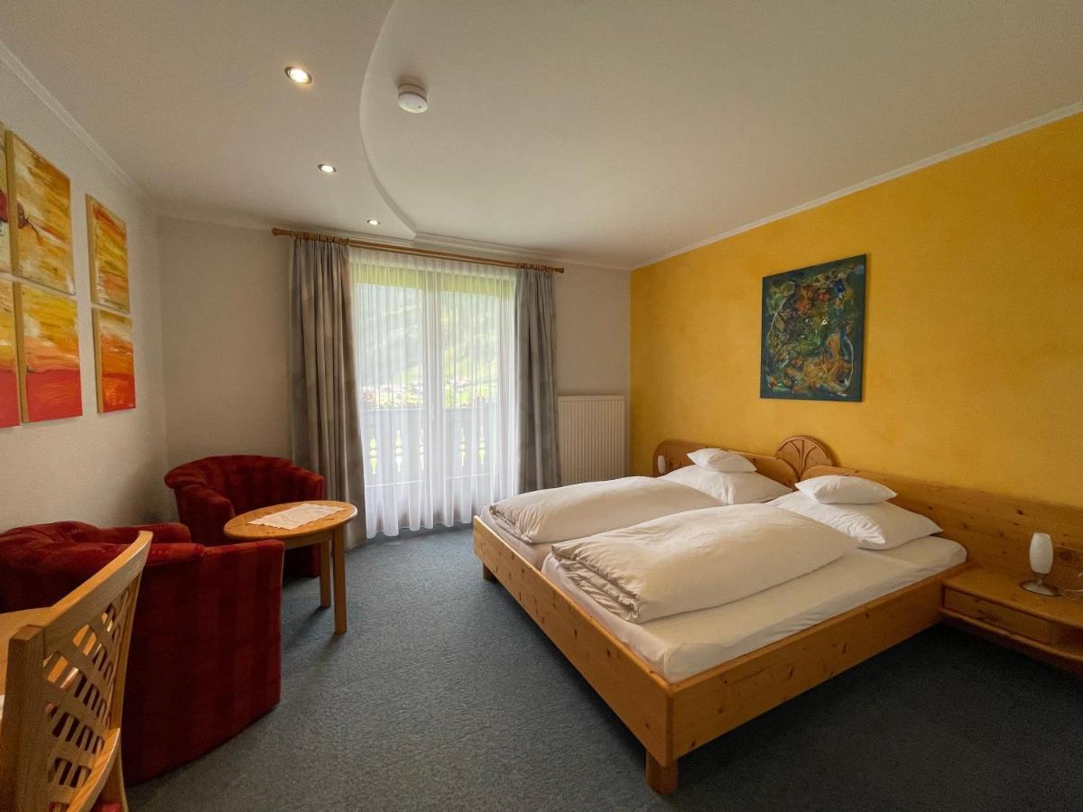 Hotel Garni Burger Sankt Jakob in Defereggen Exterior foto